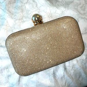 Champagne Clutch